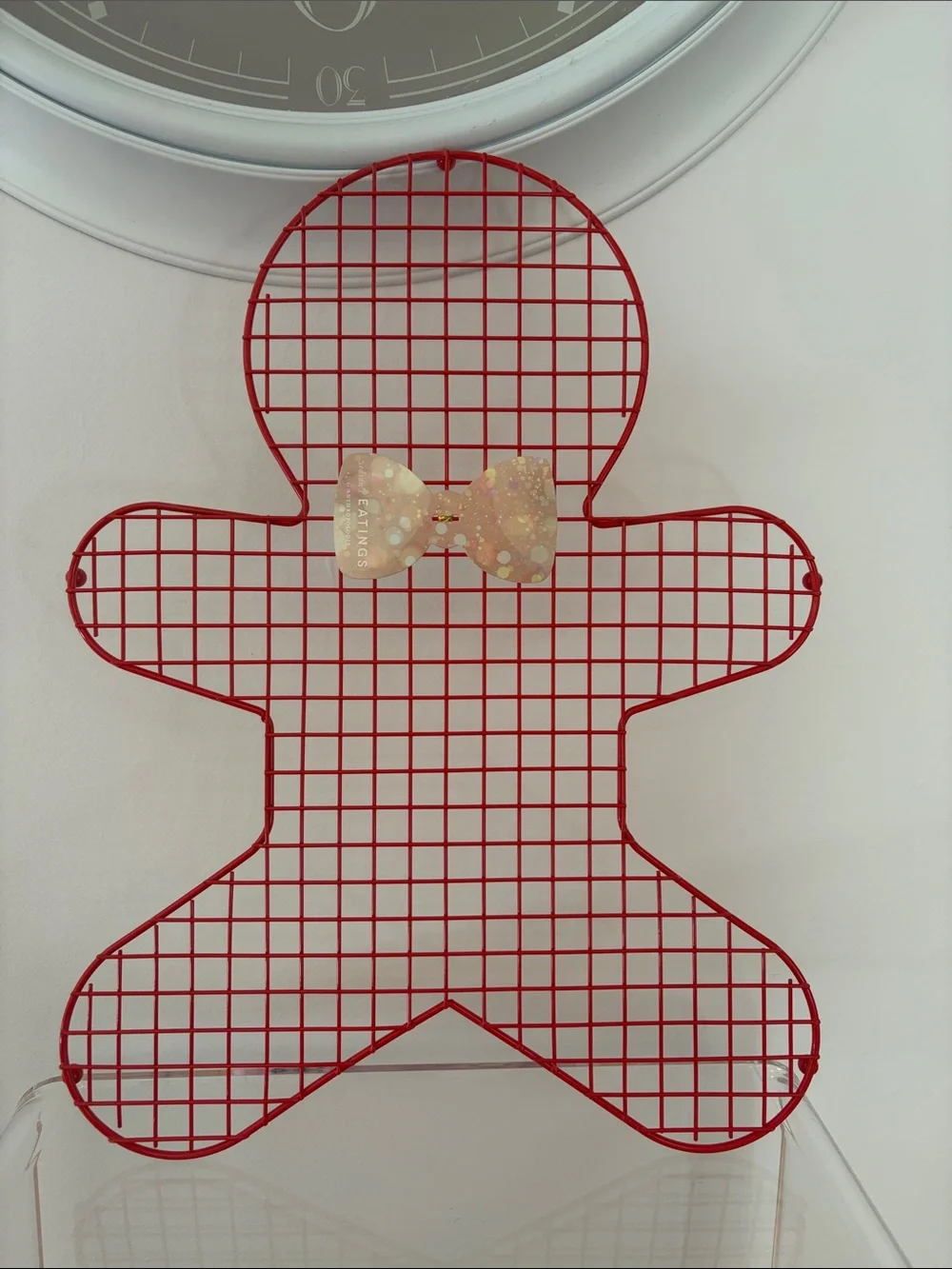 Red Wire Gingerbread Wall Decor with Bow